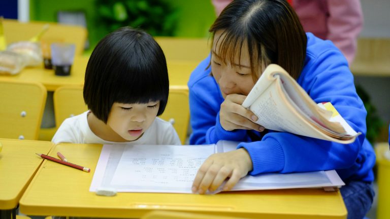 The Advantages of Online Tutoring for Language Learners